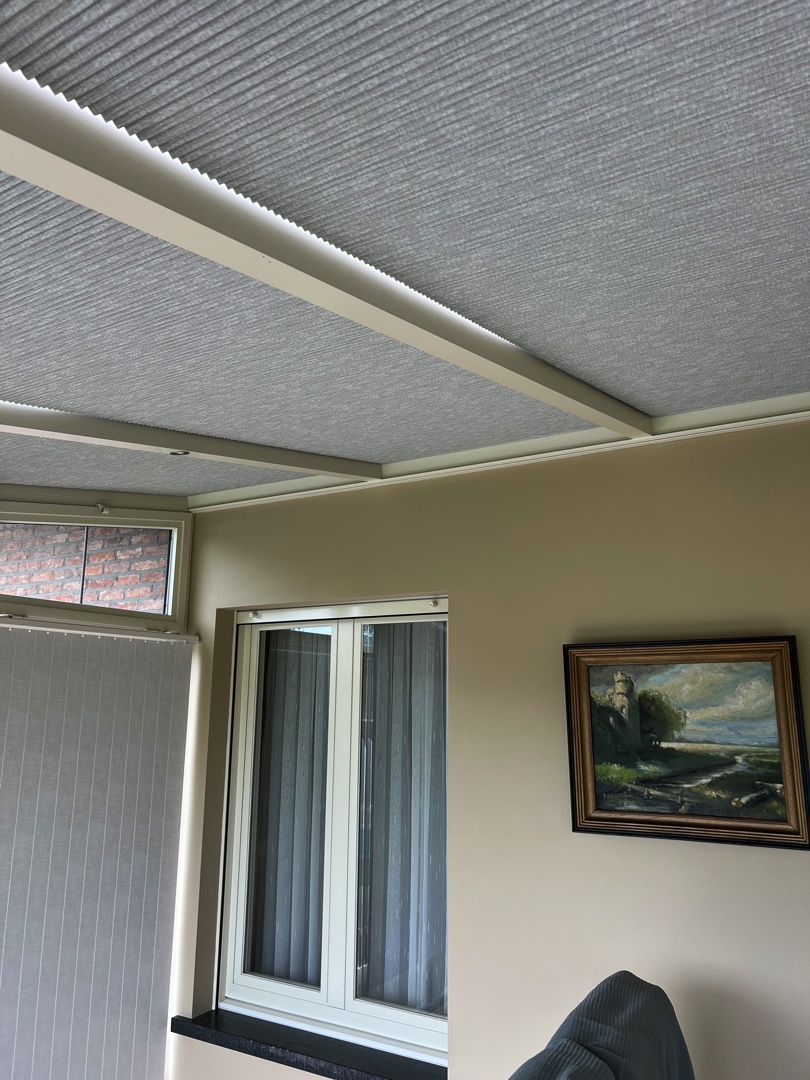 plafond zonwering.jpeg